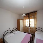 Stunning For 5 Apartament Rosapineta